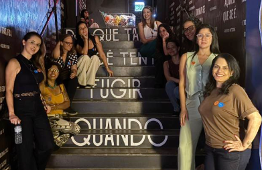 Alunos de Psicologia da Faculdade Campos Salles na exposição Jung no MIS